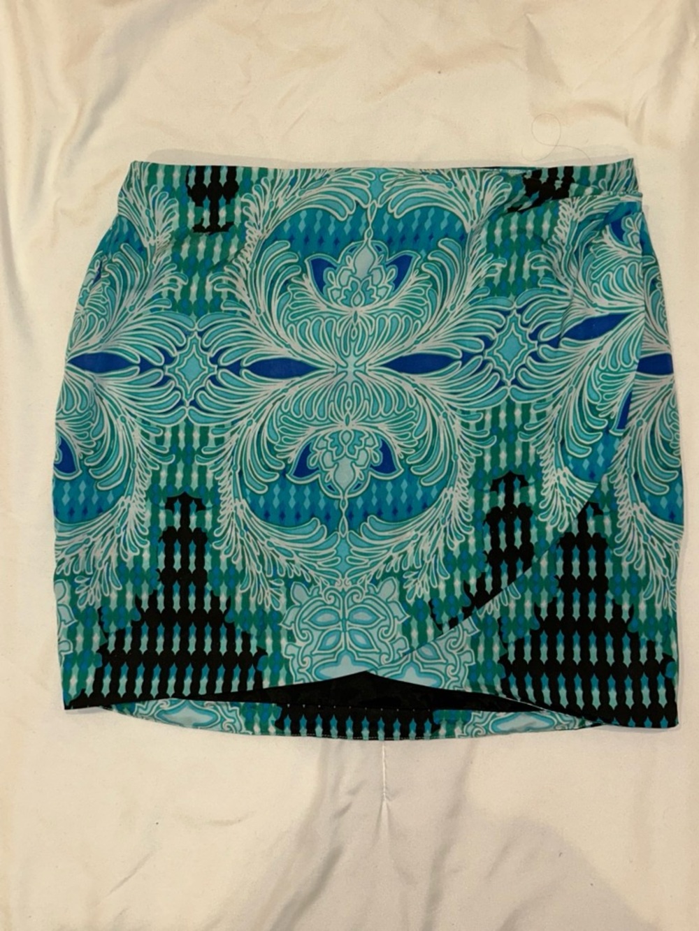Bebe blue & Teal Printed Mini Skirt